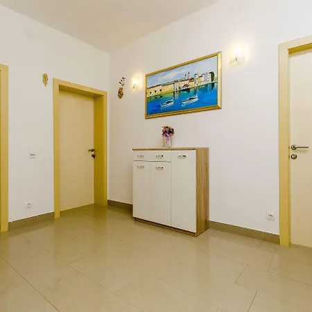 Vinko Διαμέρισμα *