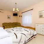 Apartament Vinko *